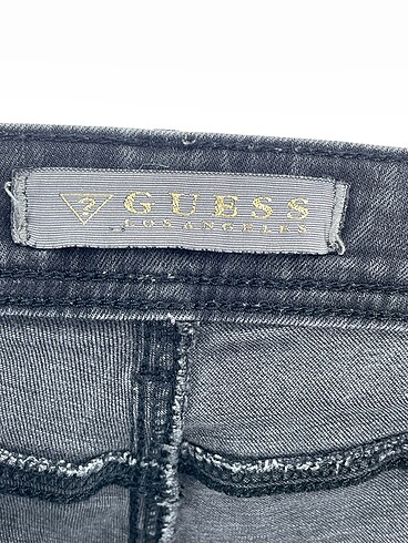 28 Beden çeşitli Renk Guess Jean / Kot %70 İndirimli.