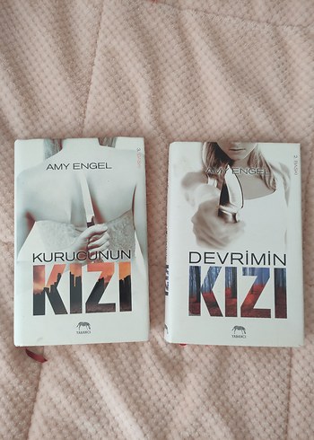 Kurucunun Kızı & Devrimin Kızı - Amy Engel