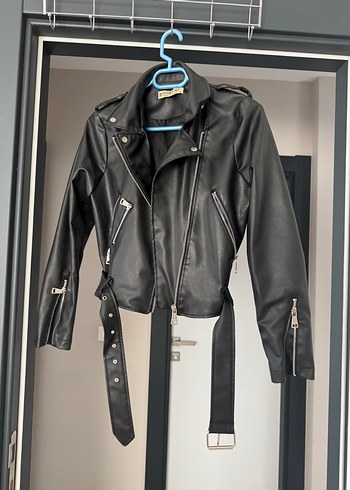 Kadın Siyah Parlak Deri Biker Ceket