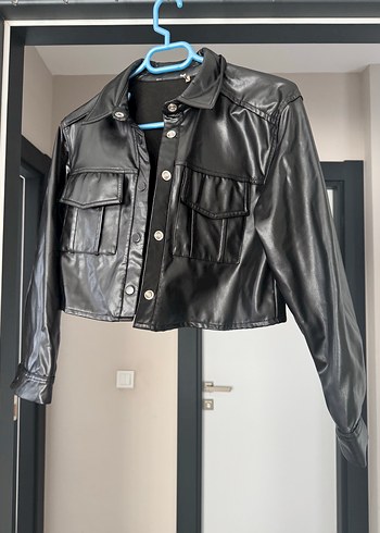 m Beden Düğmeli Siyah Mini Deri Biker Ceket