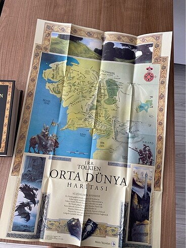 Beden Renk Yüzüklerin Efendisi Tek Cilt - J R R Tolkien (Ciltli - Posterli)