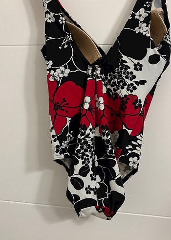 Çiçek Desenli Kadın Uzun Mayo - Görsel 4