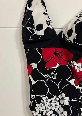 Çiçek Desenli Kadın Uzun Mayo - Görsel 3