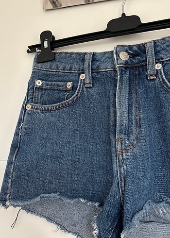 Kadın Mavi Koyu Renk Salaş Mini Denim Şort - Görsel 3