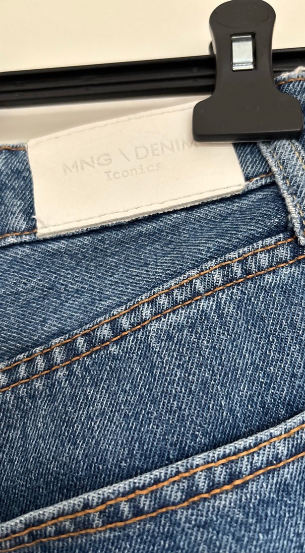 Kadın Mavi Koyu Renk Salaş Mini Denim Şort - Görsel 5