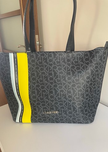 Beden siyah Renk Calvin Klein Siyah Desenli Kadın Postacı Çanta