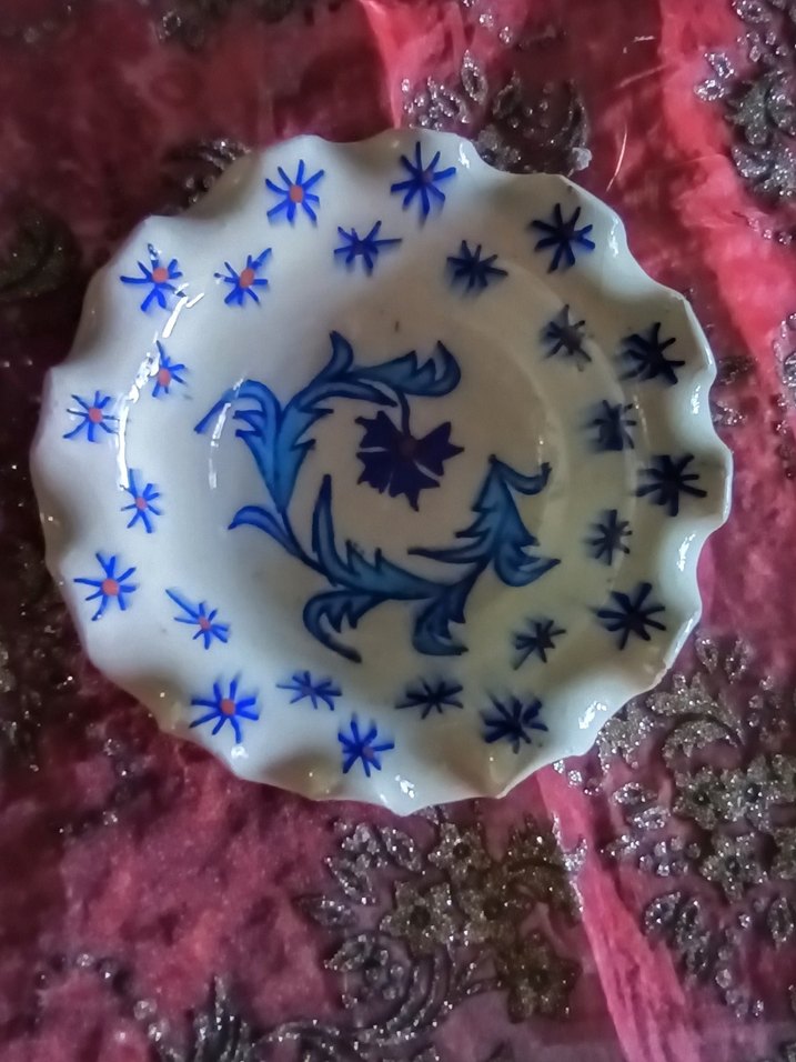 Vintage Mavi Çiçek Desenli Dalgalı Tabak - Görsel 2