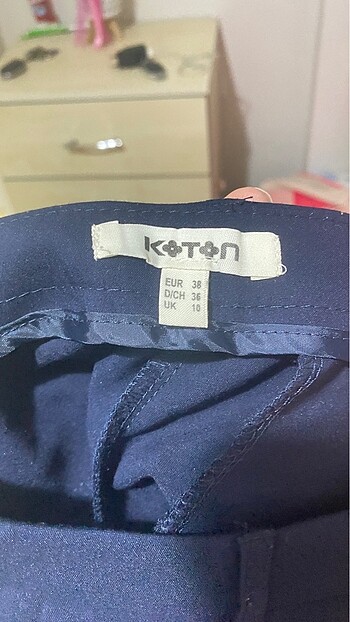 38 Beden Bir kez giyilmiş pantolın
