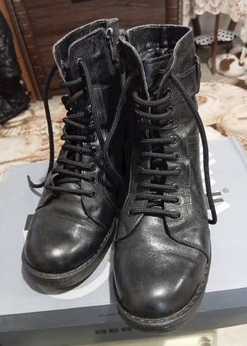 Siyah Deri Kadın Punk Botları - Görsel 7