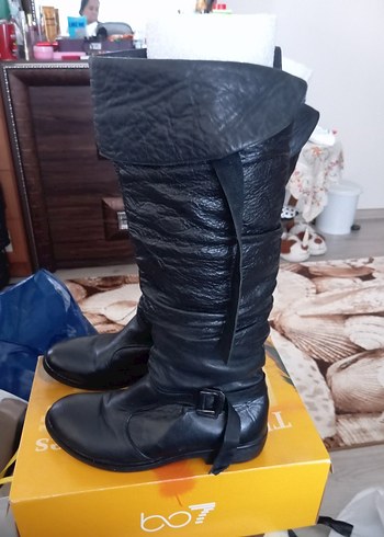 Siyah Deri Tokalı Dizüstü Stiletto Çizme - Görsel 2