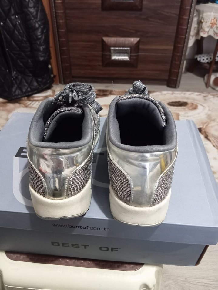 Gri Yılan Desenli Dolgu Topuklu Kadın Spor Ayakkabı - Görsel 4