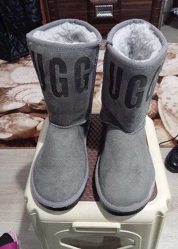 Ugg 36