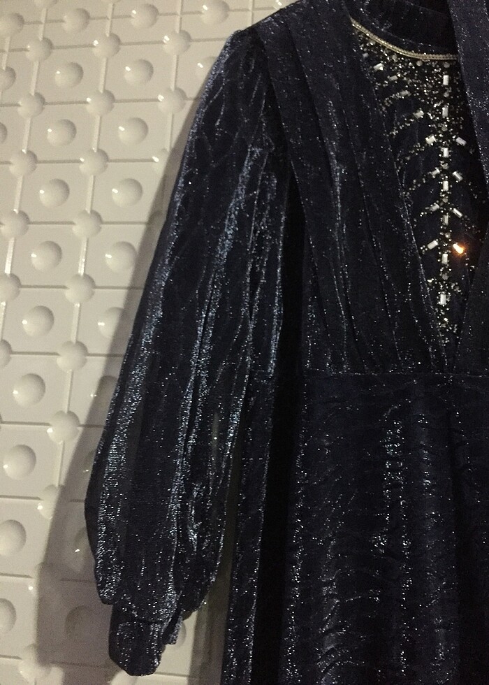 Hafif Taşlı Abiye - Görsel 3