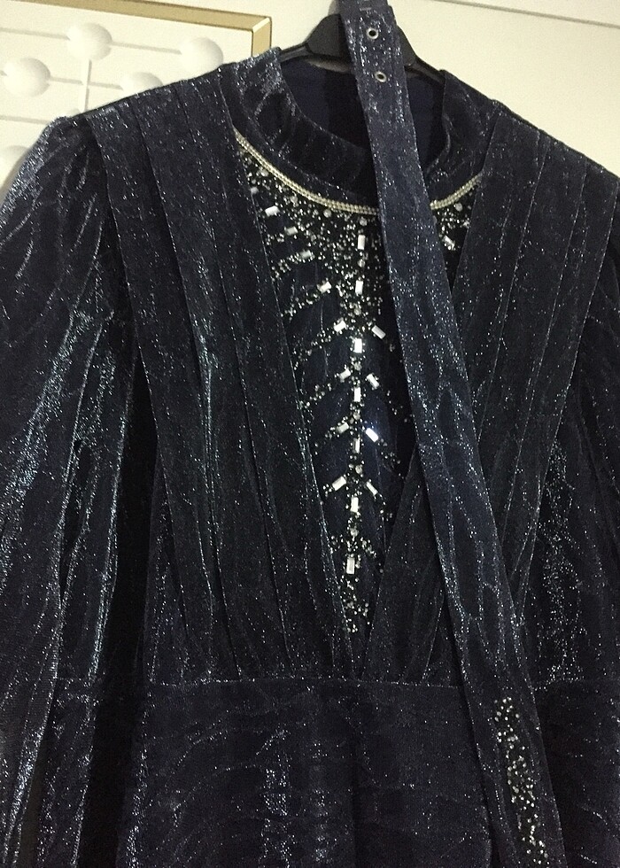 Hafif Taşlı Abiye - Görsel 4