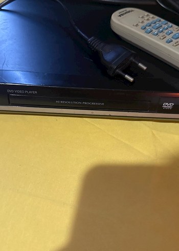 Gri DVD Oynatıcı ve Uzaktan Kumanda - Görsel 3