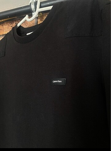 l Beden Calvin Klein Tişört