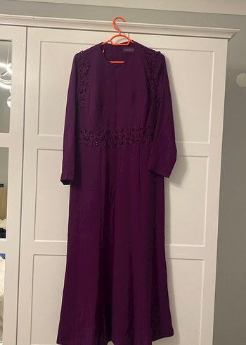 Mor Uzun Kollu Dantel İşlemeli Abiye Elbise - Görsel 2