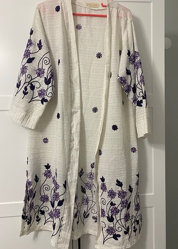 Nakış İşlemeli Uzun Beyaz Bohem Kadın Kimono - Görsel 2