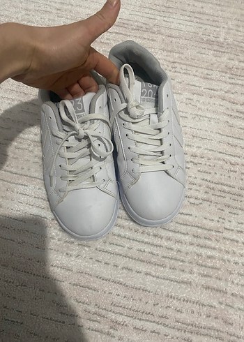 Beyaz Gri Bağcıklı Kadın Spor Ayakkabı - Görsel 2