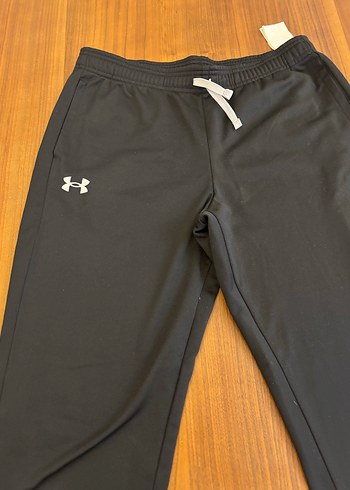 12-13 Yaş Beden under armour eşofman altı