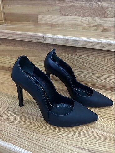 Elle stiletto