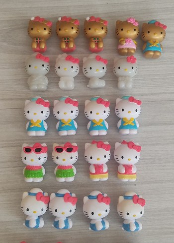 Çok Renkli Hello Kitty Figür Seti