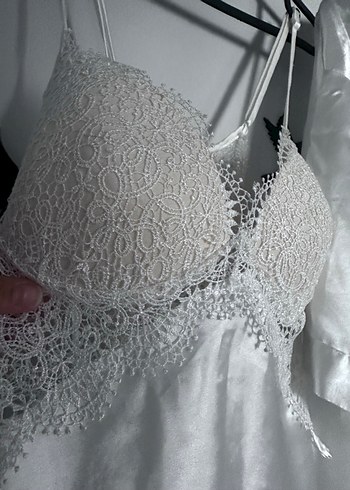 İşlemeli Beyaz Midi Kadın Sabahlık - Görsel 3