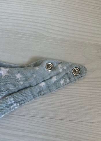 Nakışlı Çok Renkli Gri Bebek Önlüğü - Görsel 2