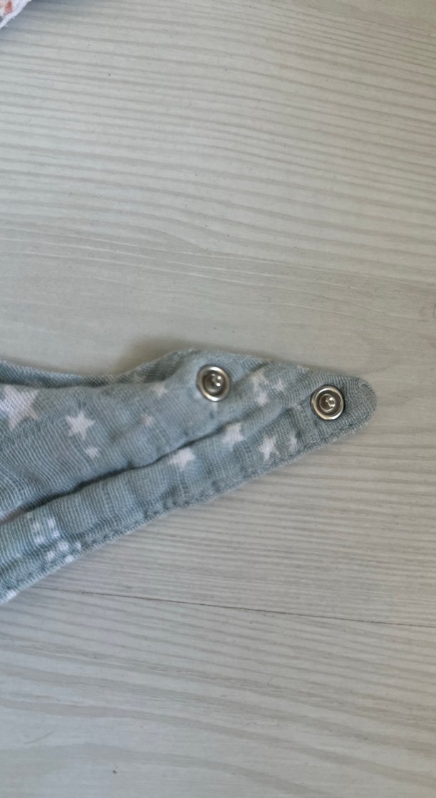 Nakışlı Çok Renkli Gri Bebek Önlüğü - Görsel 2