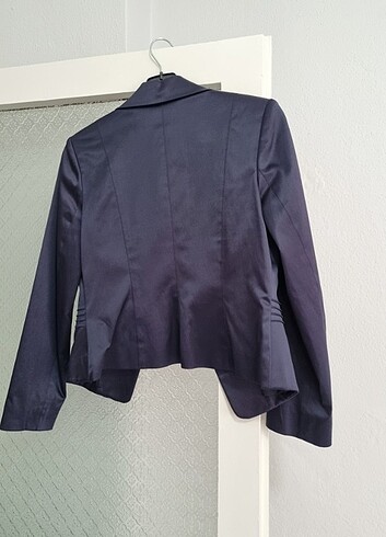 40 Beden lacivert Renk Kısa kaygan kumaş ceket