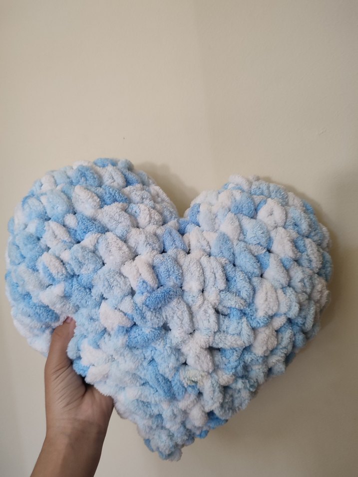 Mavi Bağlamalı Desenli Çocuk Kalp Yastık - Görsel 2