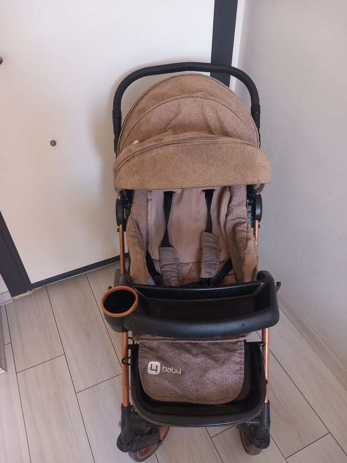 Kahverengi Bebek Arabası bıraz yıprandıgı ıcın ucuz yazdım - Görsel 5