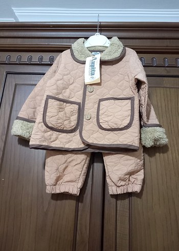 Kahverengi Bebek Puf Mont ve Pantolon Takımı - Görsel 3
