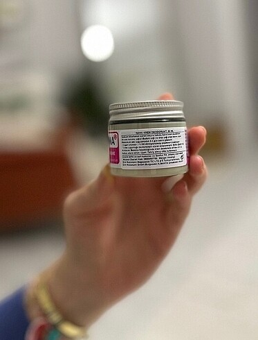 Diğer İsana krem deodorant