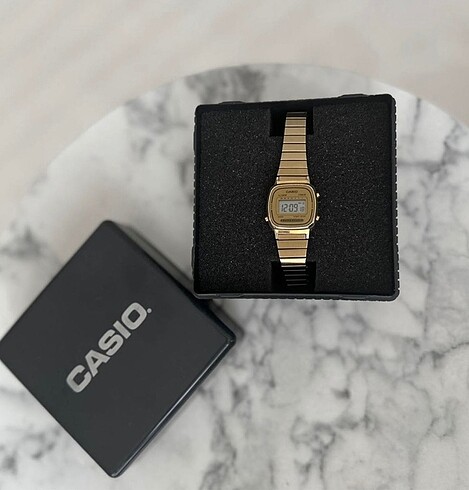 Casio Retro model kol saati