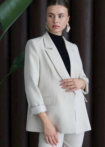 Beyaz Kadın Midi Blazer Ceket
