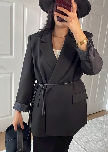 Diğer Kemerli Siyah Deri Mini Blazer