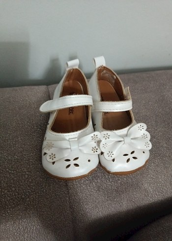 HelloBaby Kız Çocuk Beyaz Tokalı Babet Ayakkabı
