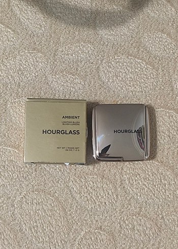 Hourglass Ambient Aydınlatıcı Allık - Görsel 2