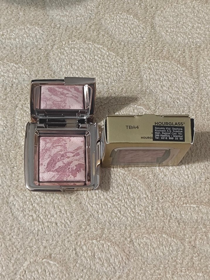 Hourglass Ambient Aydınlatıcı Allık - Görsel 3