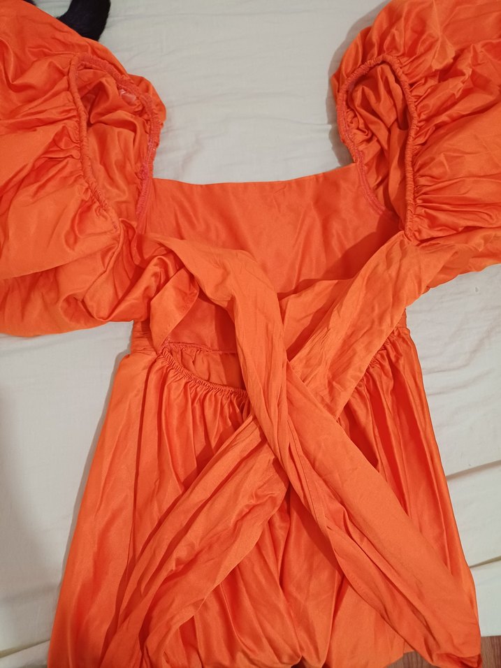 Turuncu Balon Kollu Elbise - Görsel 3