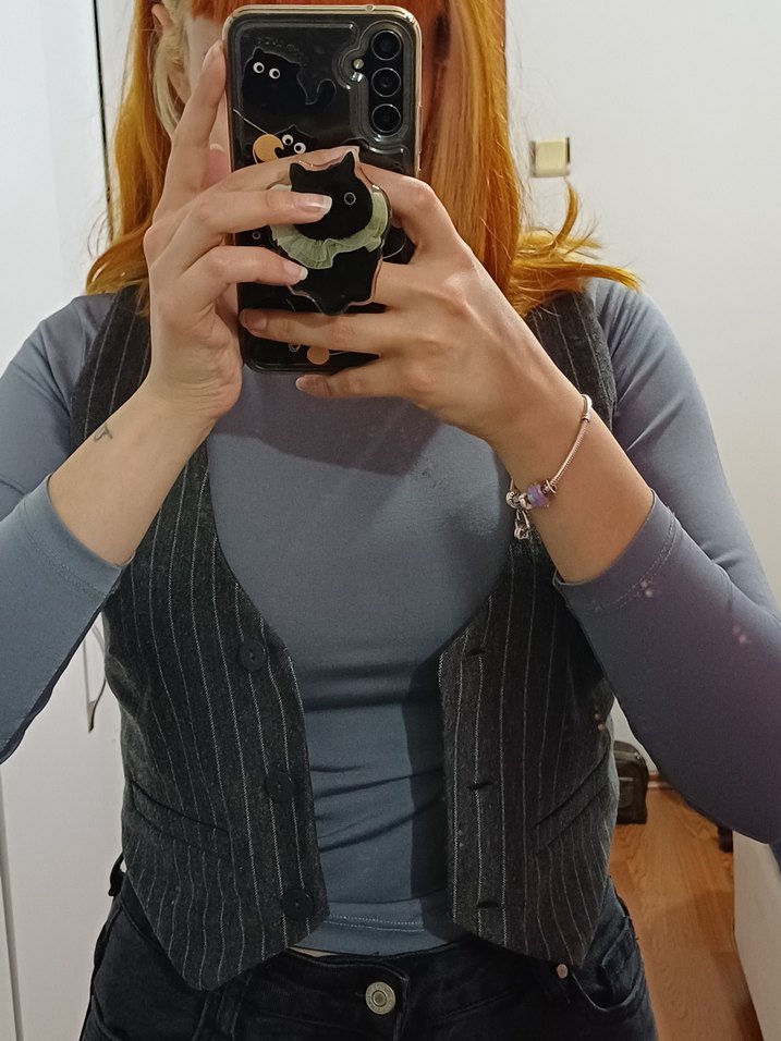 Stradivarius Gri Çizgili Mini Düğmeli Kadın Yelek - Görsel 4