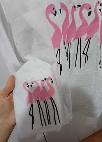 Düğmeli Beyaz Uzun Kollu Baskılı Kadın Gömlek - Görsel 4