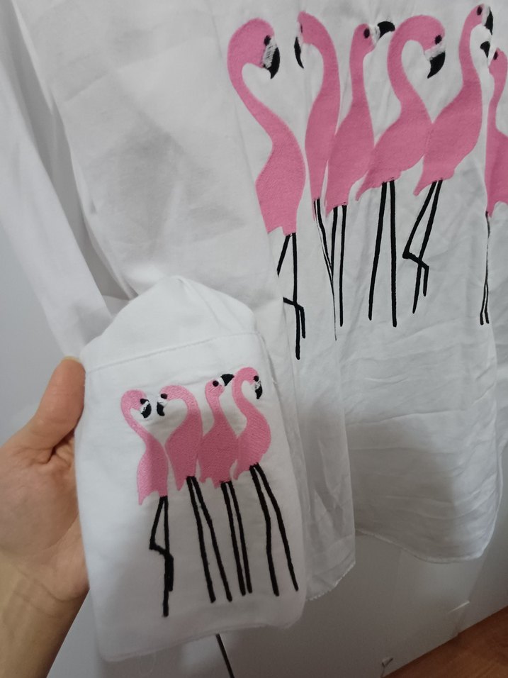 Düğmeli Beyaz Uzun Kollu Baskılı Kadın Gömlek - Görsel 4