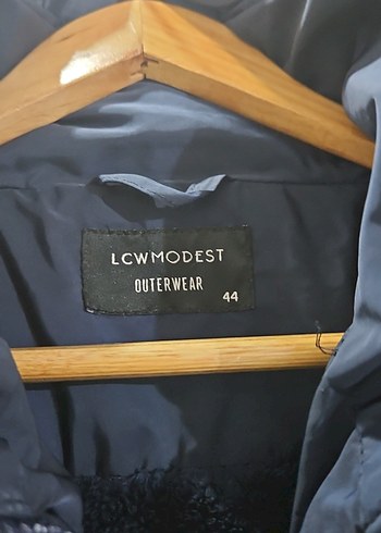 Düğmeli Uzun Lacivert Kadın Kışlık Mont Lcw - Görsel 2