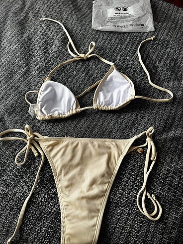 s Beden ten rengi Renk Bej rengi bikini S/M bedene uygun