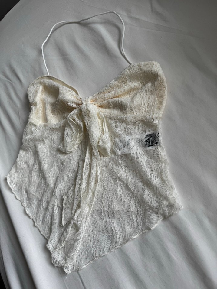 Beyaz Dantel Detaylı Straplez Büstiyer - Görsel 3