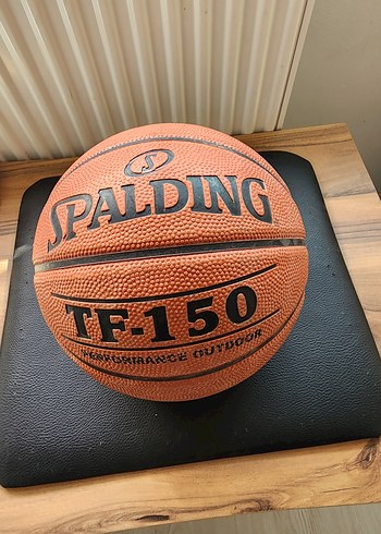 Turuncu Spalding TF-150 Basketbol Topu