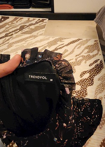 Uzun Kollu Fırfırlı Midi Elbise - Görsel 3