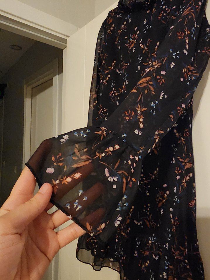 Uzun Kollu Fırfırlı Midi Elbise - Görsel 2